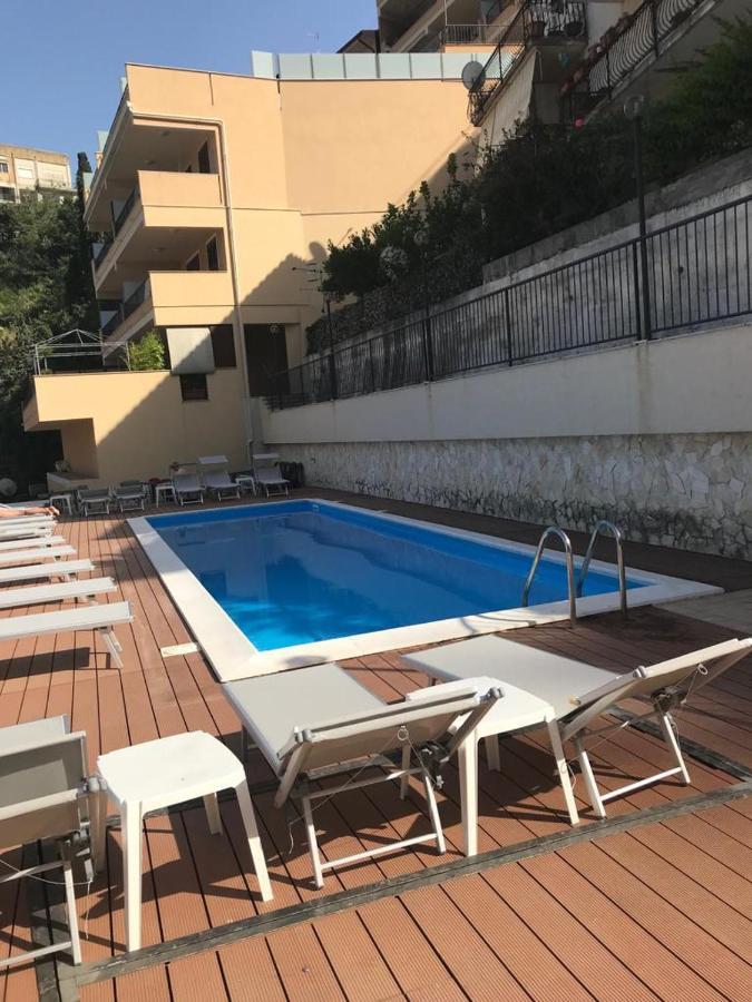 Il Piccolo Diavolo Apartamento Taormina Exterior foto